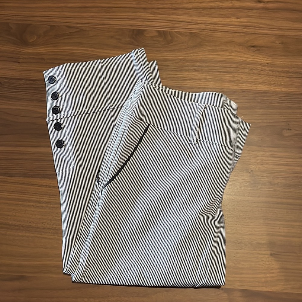 Super cute pinstripe capris